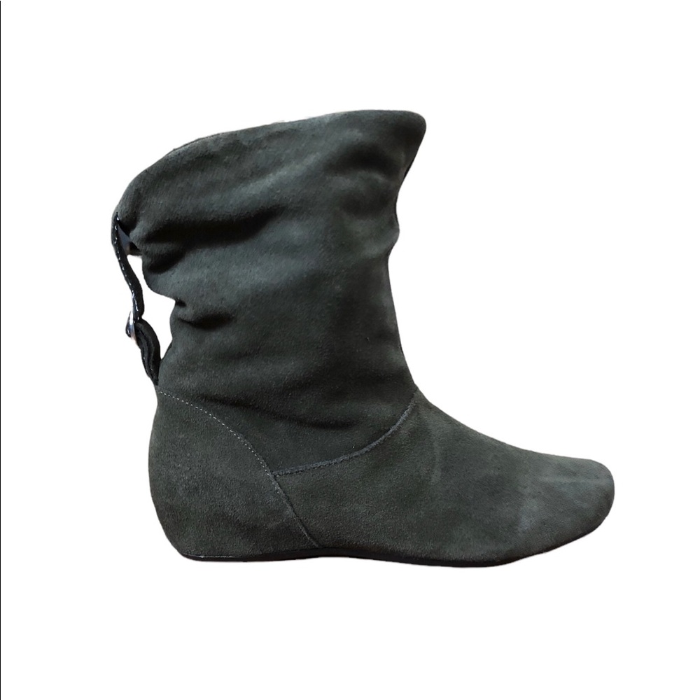 Steve Madden | Army Green Suede Boots with Hidden Platform | size 7.5